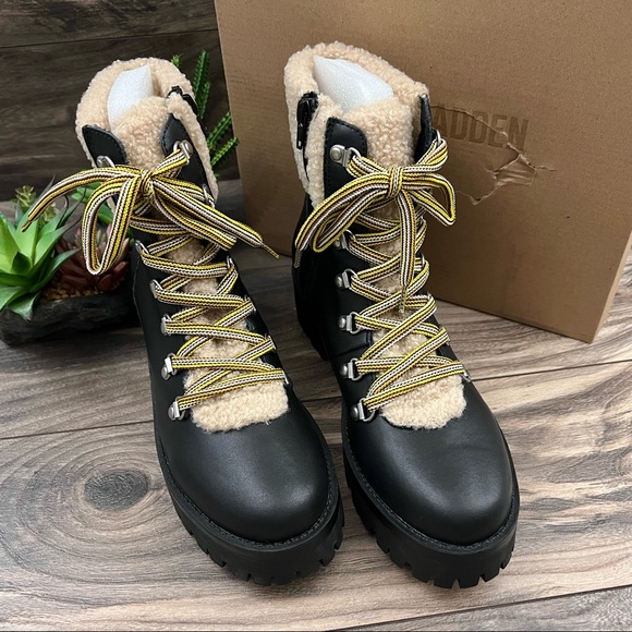 NIB Steve Madden Aniko Faux Fur Lace Up Faux Leather Winter Combat Boots - Picture 2 of 13